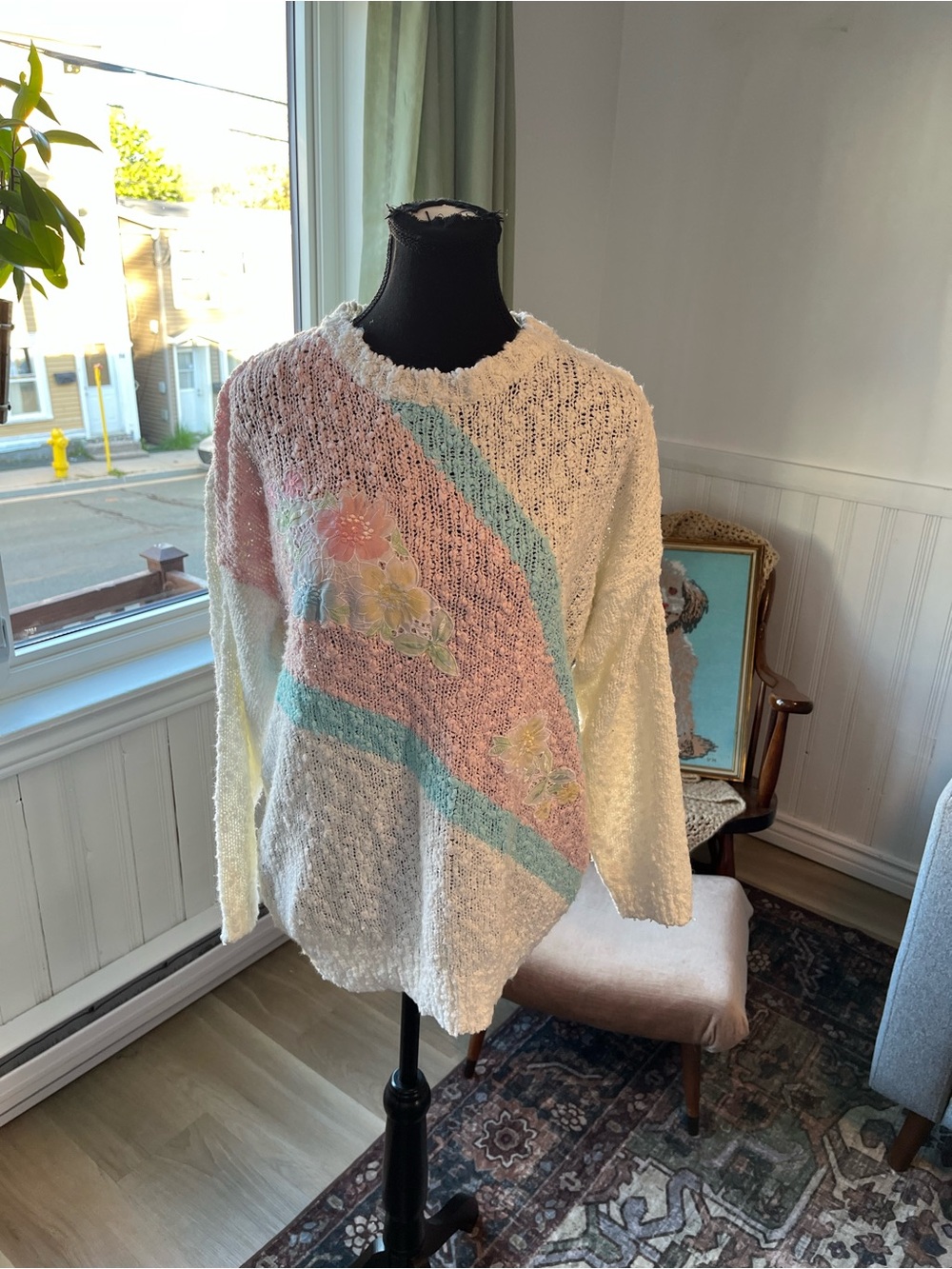Women’s Vintage Cozy Cream Pastel Floral Knit Sweater L